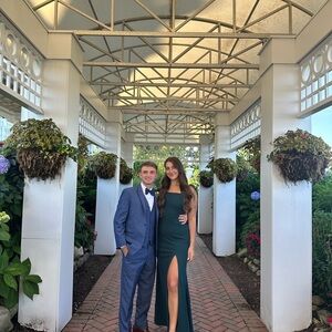 Elegant Green Evening Gown